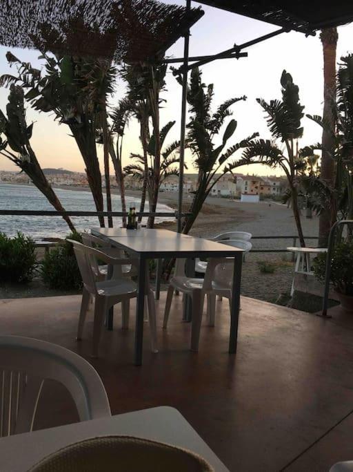 Superbe Appartement Avec Piscine A 800M De La Mer Bahia de Casares Exteriör bild